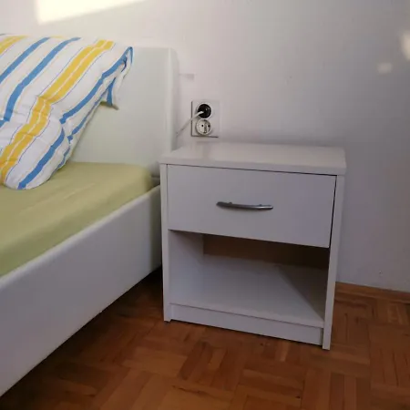 Toni 아파트 Banjol