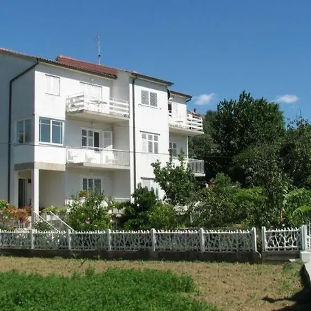 Apartment Toni *