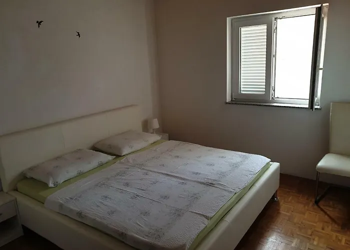 Toni Apartment